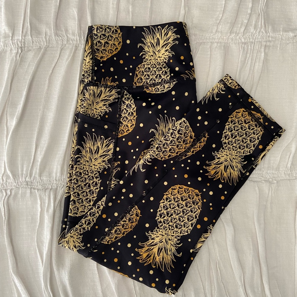CVG Fineapple Capris